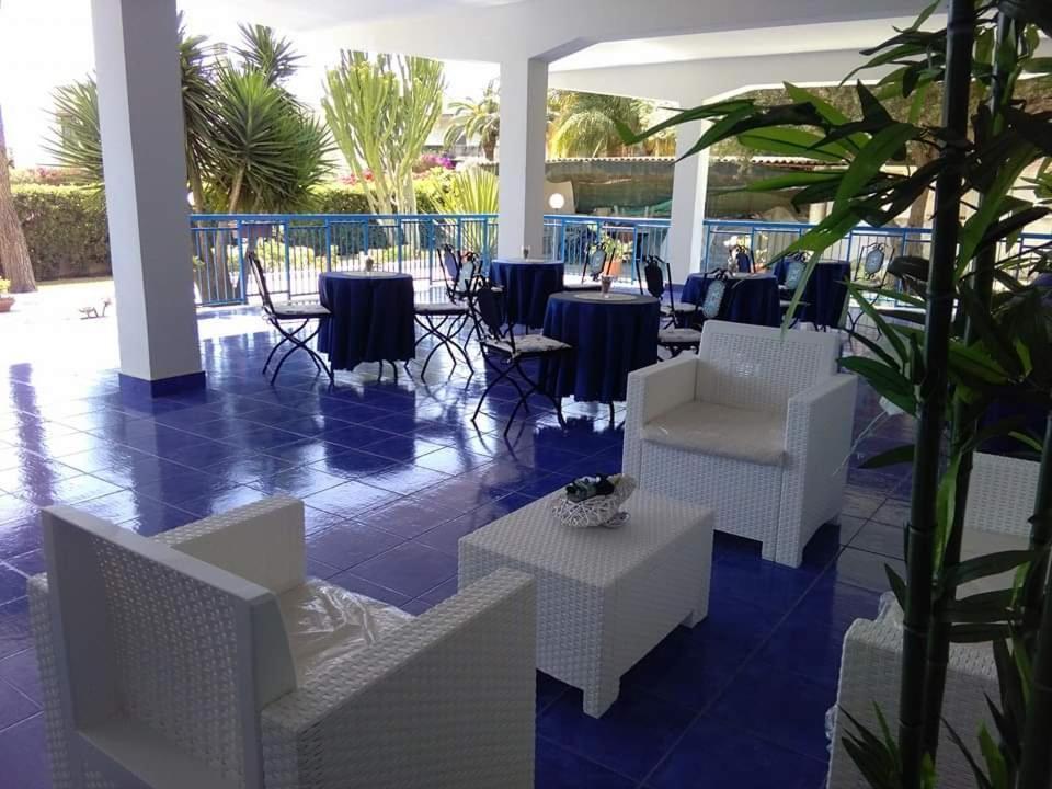 Nido Colorato Appartaments-Rooms Fontane Bianche Exterior foto